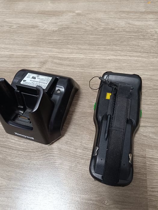 Scanner honeywell dolphin 6500 cu baza