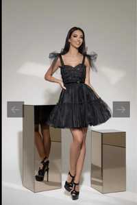 Christine fashion черна рокля с тюл