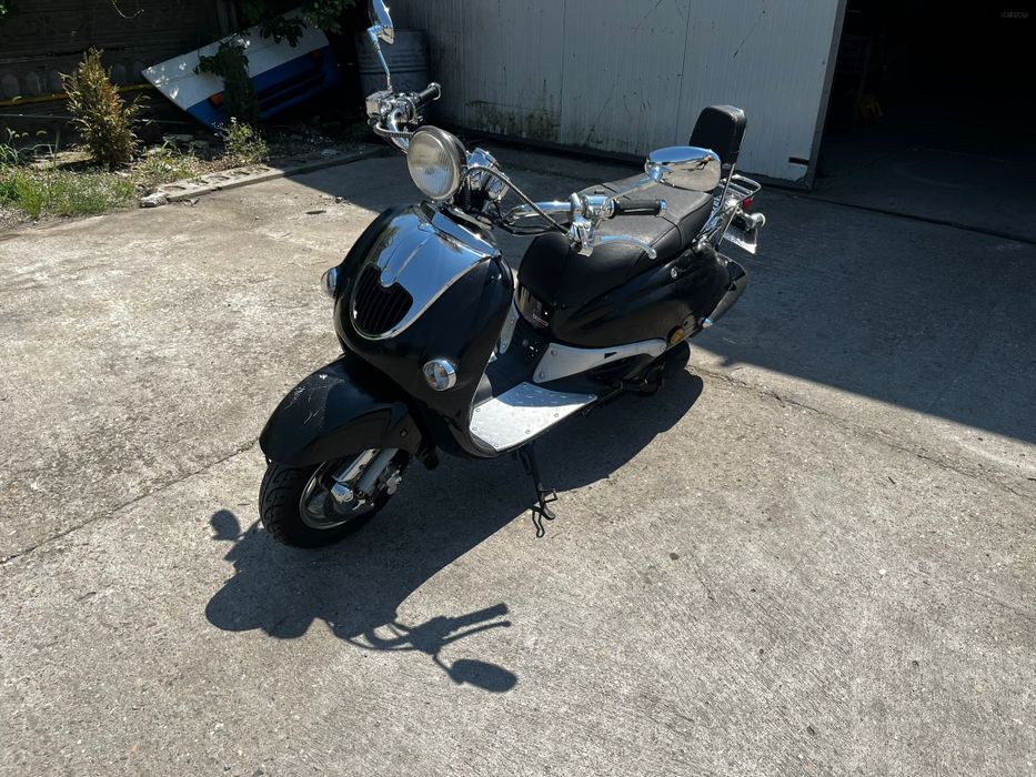 Scuter Retro 125cc ZNEN