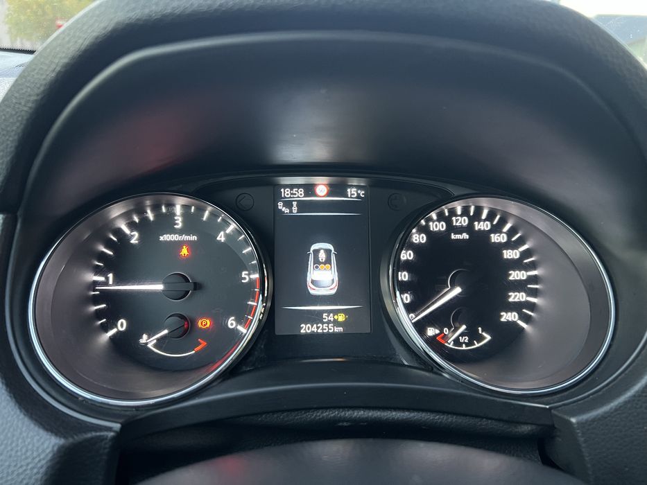 Nissan Qashqai TEKNA 1.6 DCI 130 CP 4x4