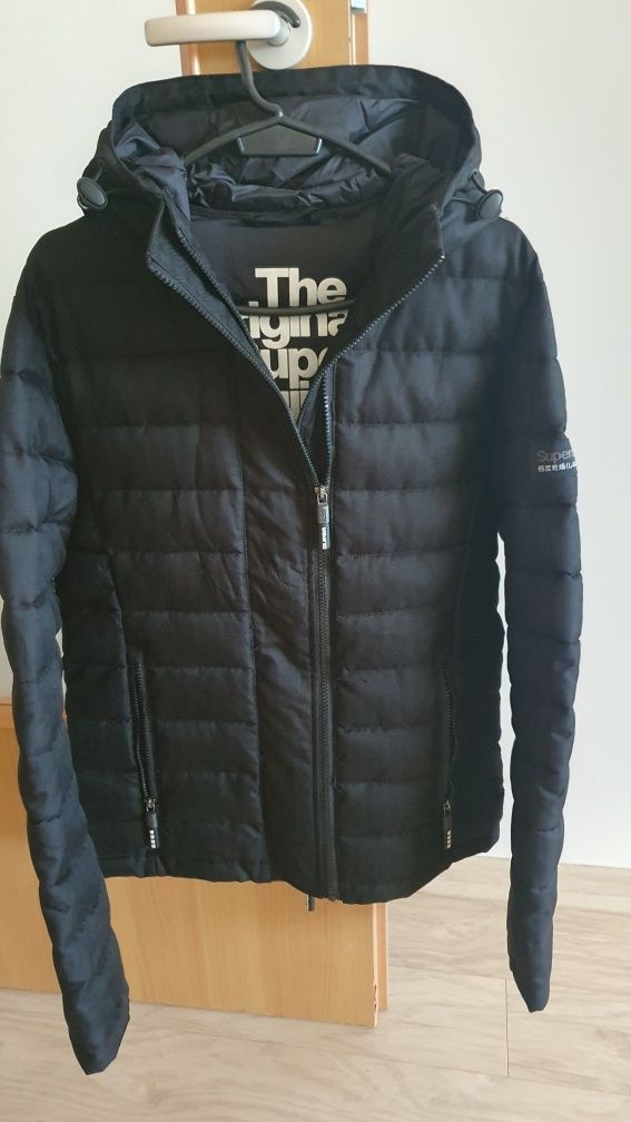 Superdry р.S, черно яке.