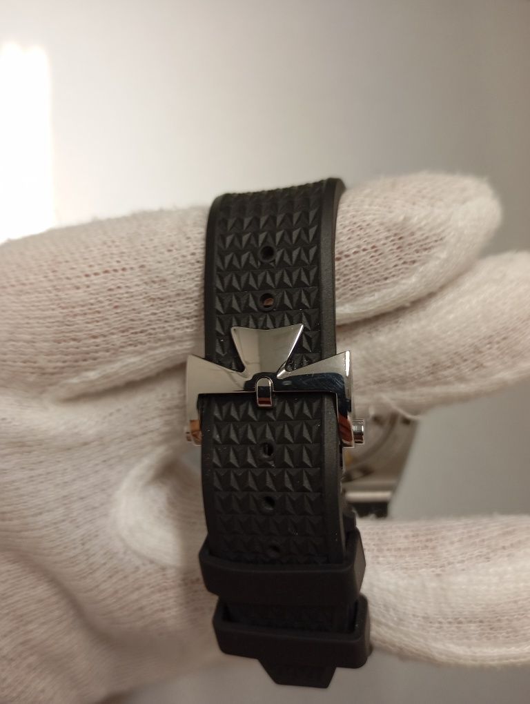 Vacheron Constantin Overseas 4520V