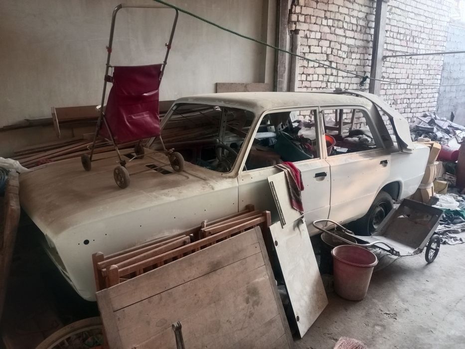 Продаётся на металлолом. Кузов на лом. Жигули ваз 2106