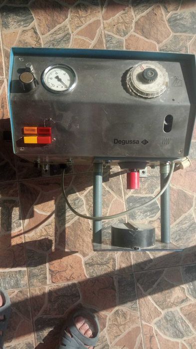 Дентална вакумна машина Degussa Multivac 3