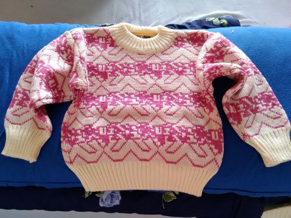 Пуловерче и костюмче