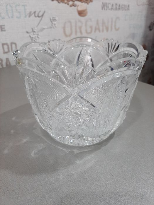 Продам хрусталь.