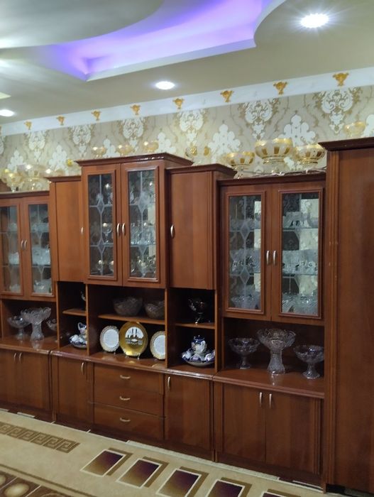 Продаётся 3-х комнатная квартира в Чирчике, 10 м/район