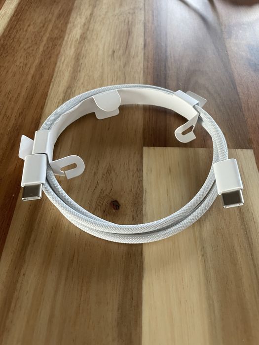 Cablu Iphone/Ipad 15/16 USB C sau Lightning 2 metri