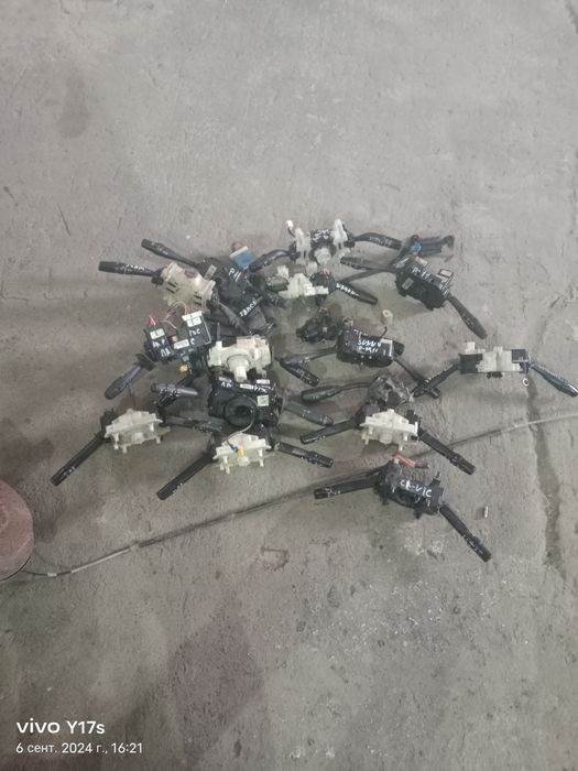 Продам стрекозы,Мазда ,Ниссан р11 Субару,,Ларгус хонда