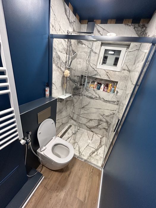 Finisaje interioare profesionale -montaj gresie parchet usi-