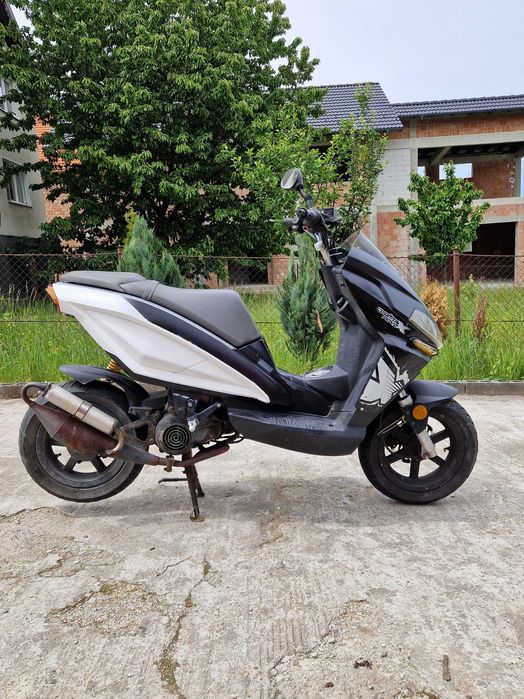 Scuter Benelli 49cc