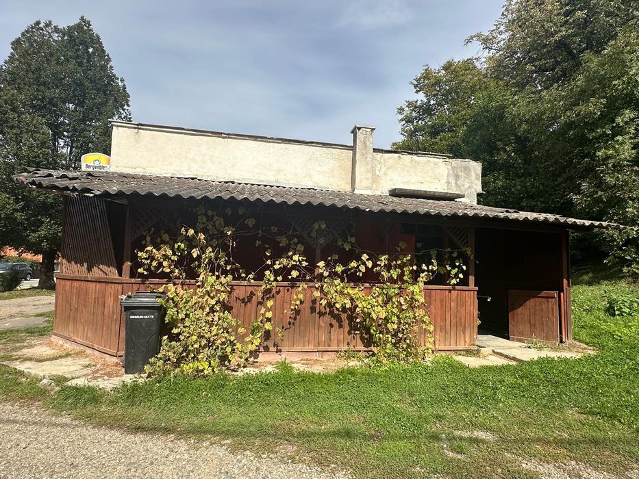 Vând spatiu comercial 110 mp