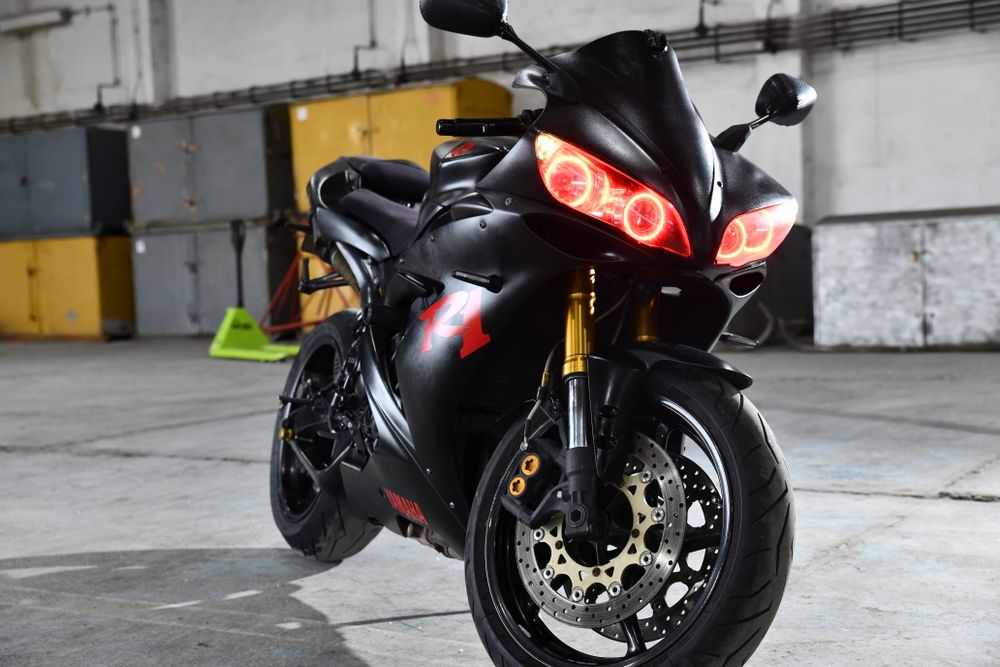 Yamaha R1 2006 RN12