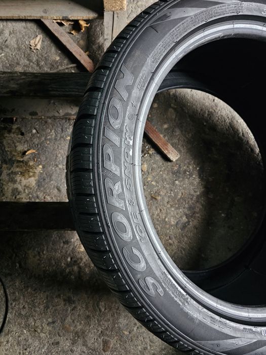 4 anvelope iarna 2x315 35 20 2x275 40 20 Pirelli Runflat 2019