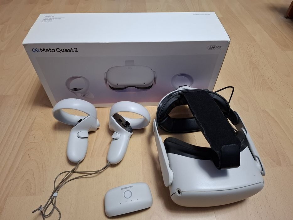 Vând Quest 2 256GB si Head Strap