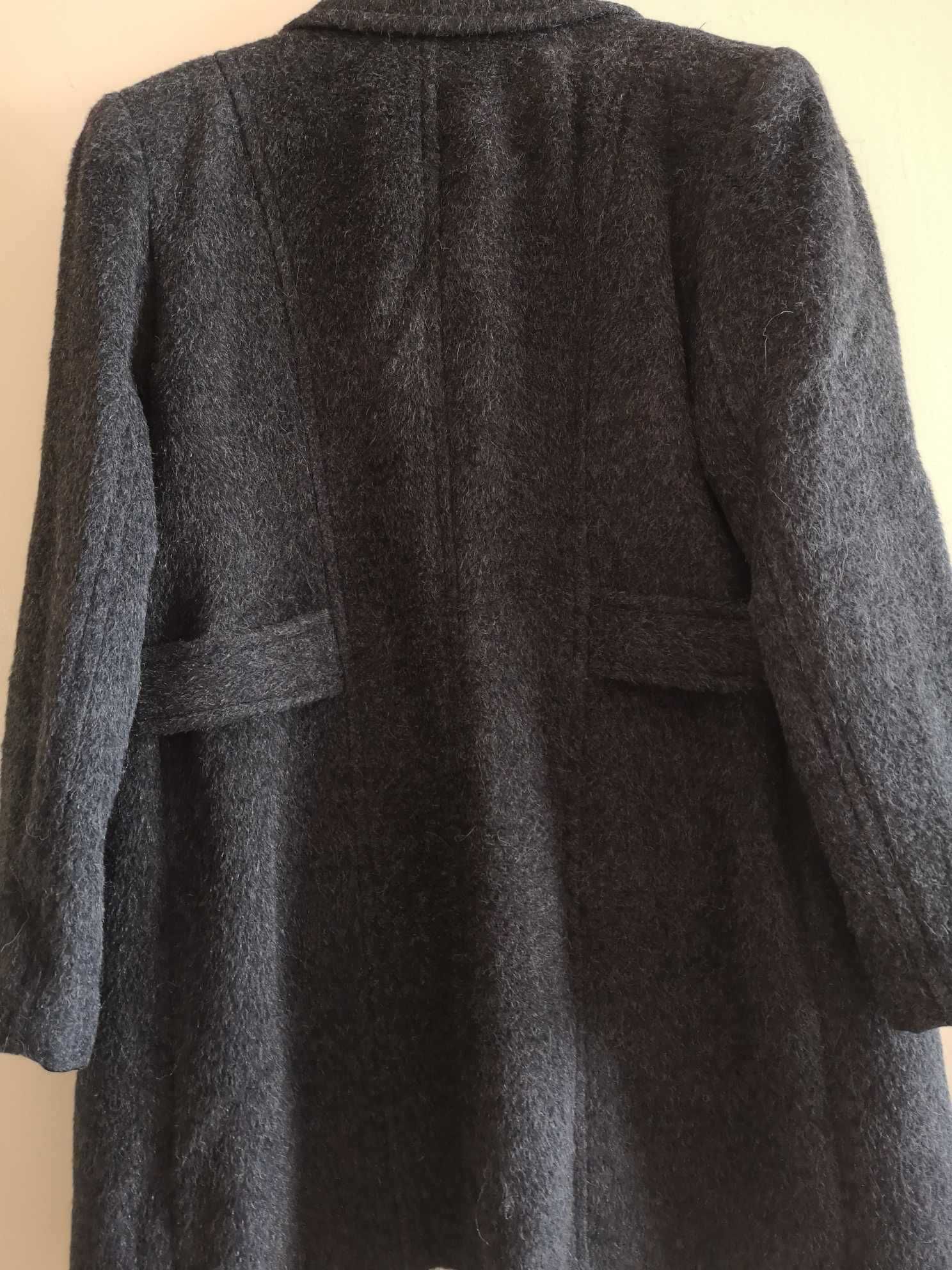 тъмносиво палто размер L/XL