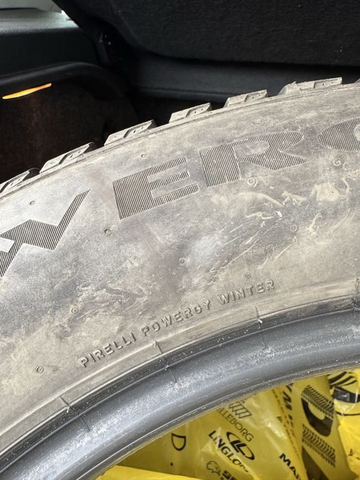 Две зимни гуми PIRELLI Powergy winter