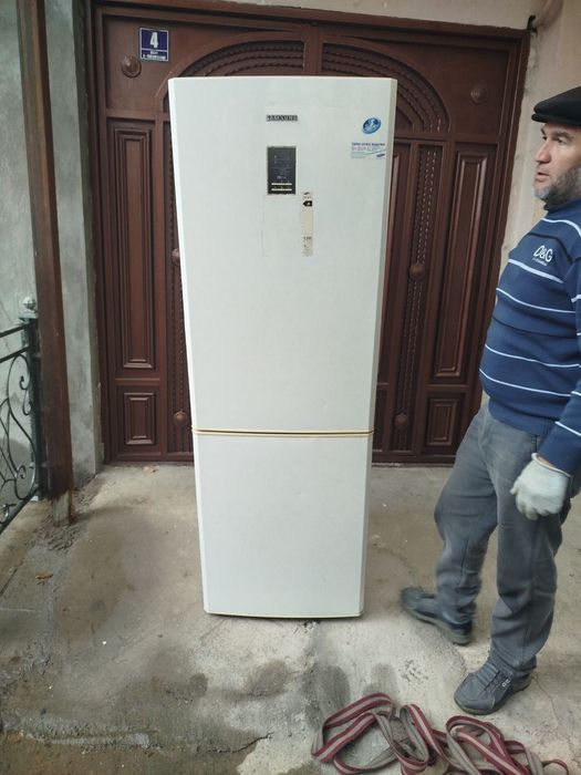 Холодильник samsung