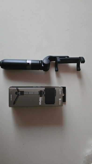 SAMSUNG ITFIT mini trepied selfie stick TRS8