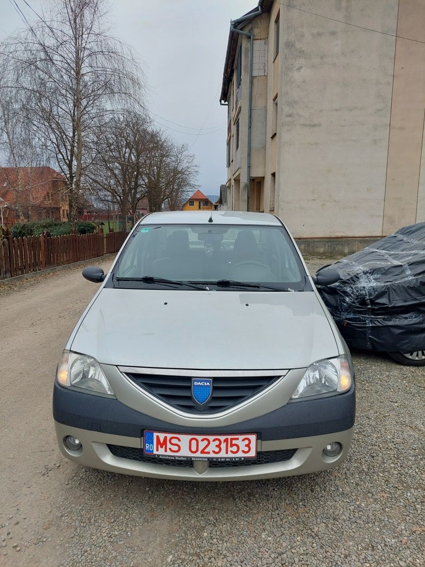 Vănd Dacia Logan