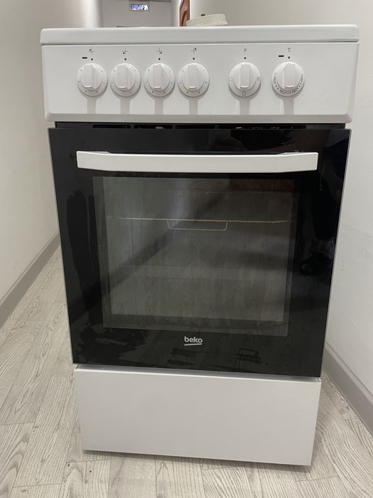 Электроплиту продам