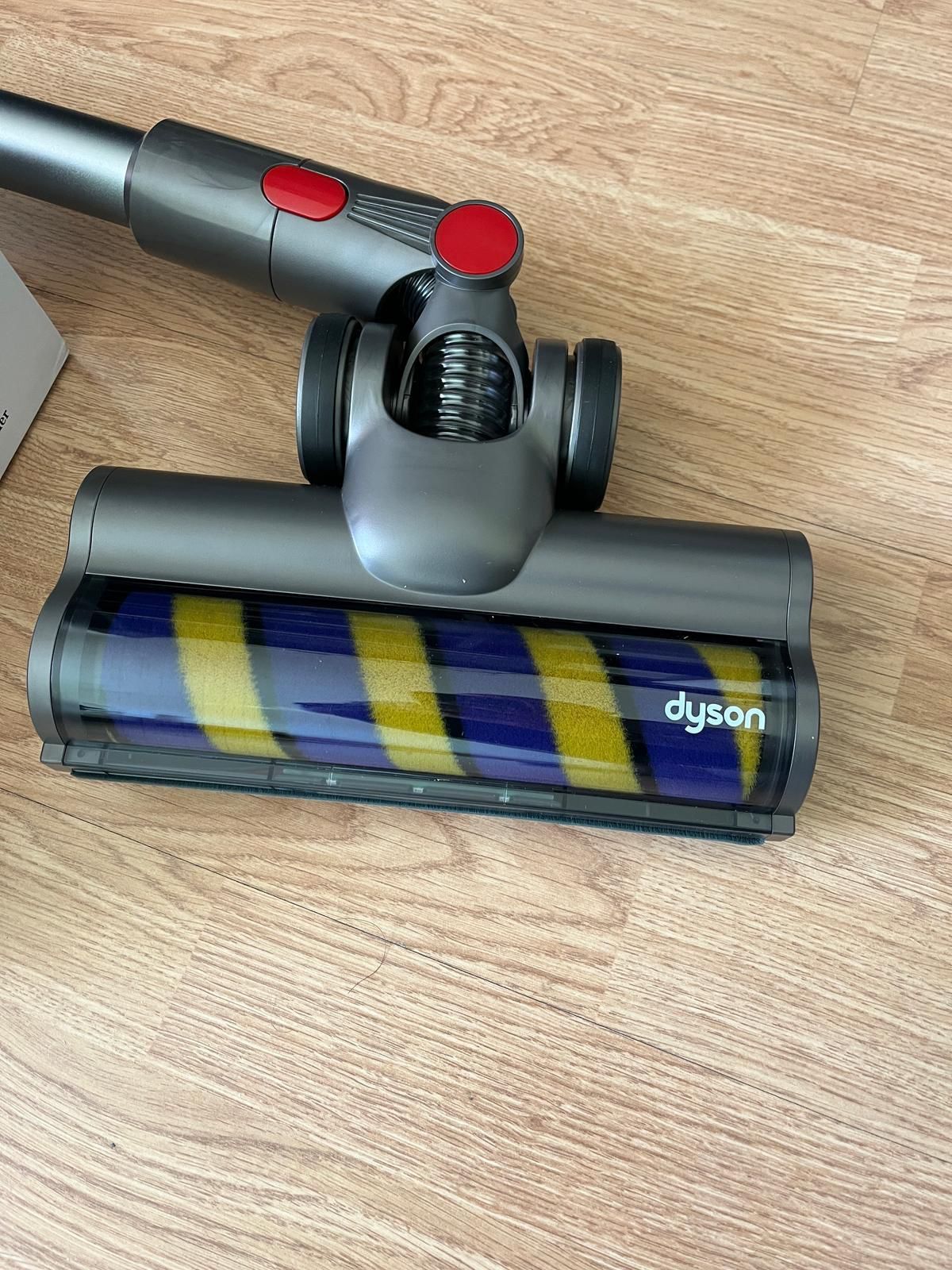 Aspirator Dyson v15s detect absolute /nou/ laser