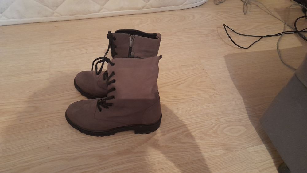 Продам ботинки зимние, новые.. Натуралка.