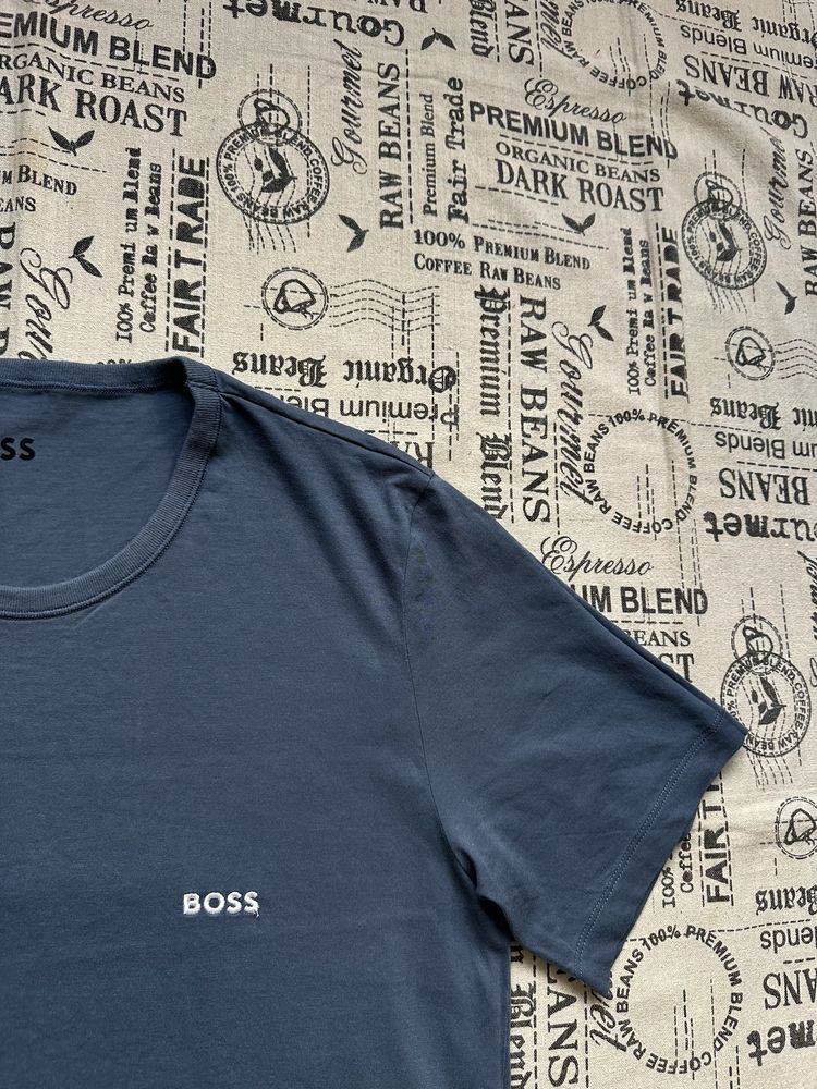 Hugo Boss original тениска.S