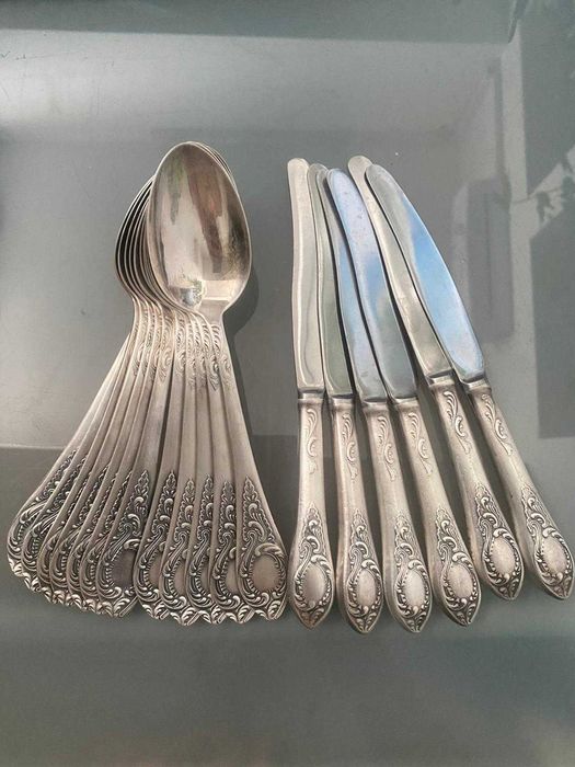 Tacamuri vintage argintate