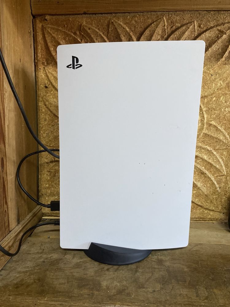 Продам Sony PlayStation 5