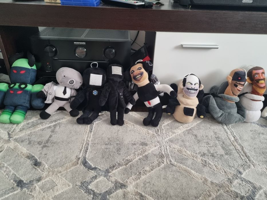 Vand set 14 bucati plusuri Skibidi Toilets