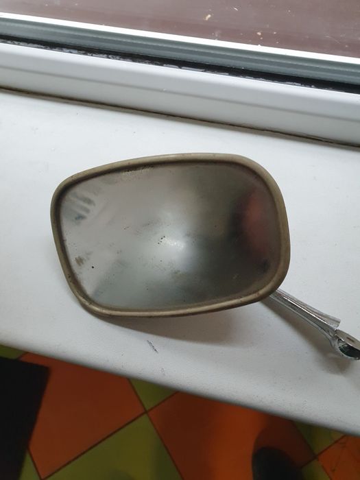 Oglinda masina în stare exceptionala