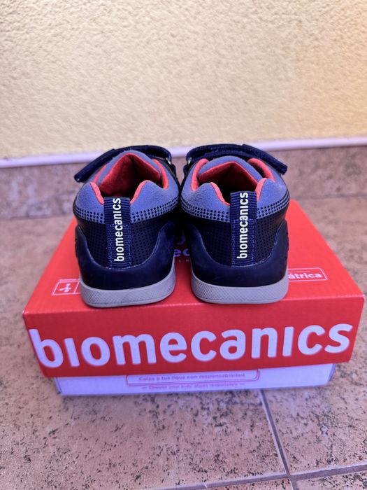 Бебешки маратонки Biomecanics 21