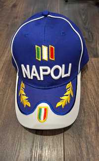 Фен шапка на Наполи