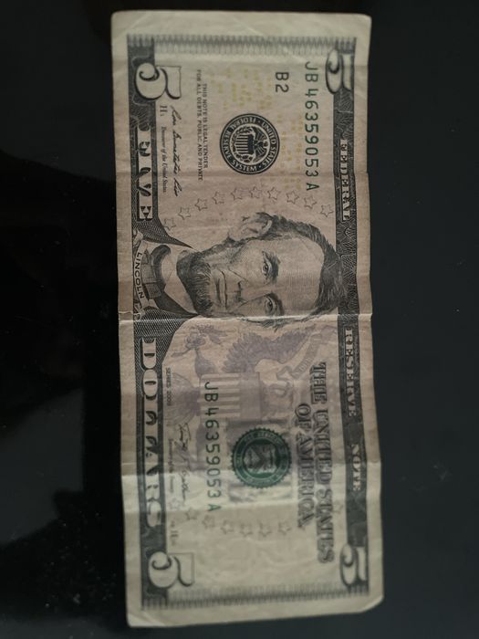 Продам 5 долларов с нынешним курсом