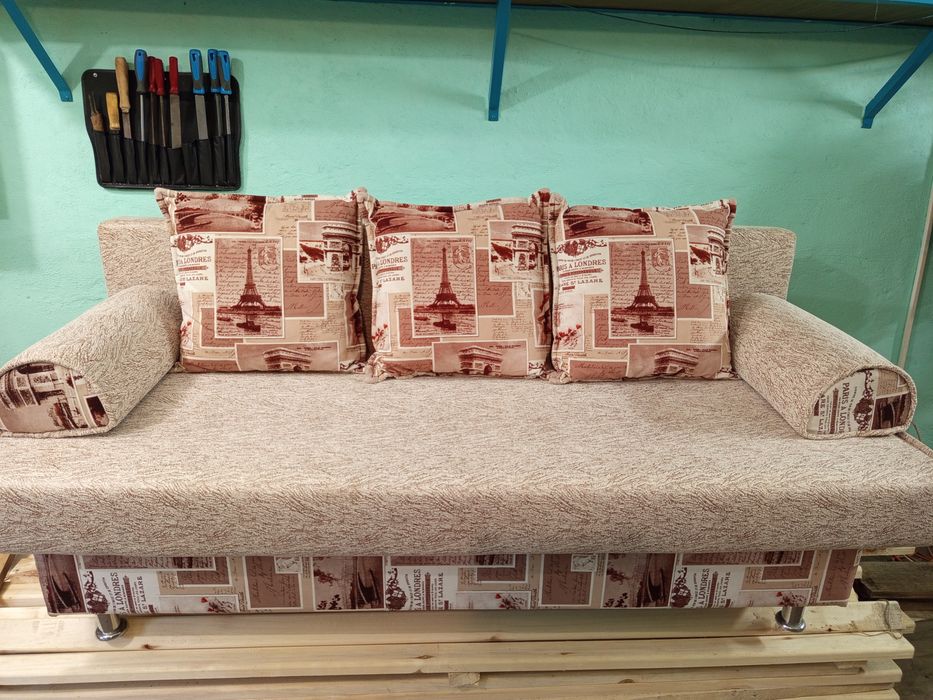 Продам новый диван