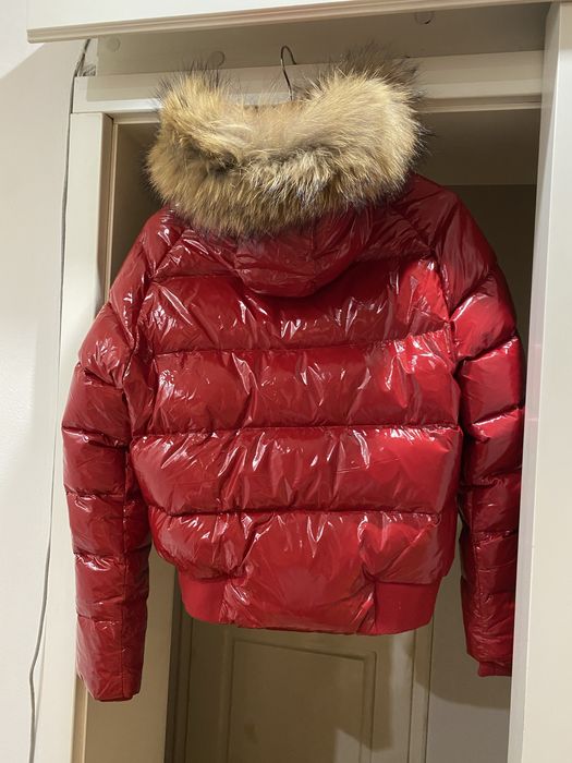 Зимно яке в червено