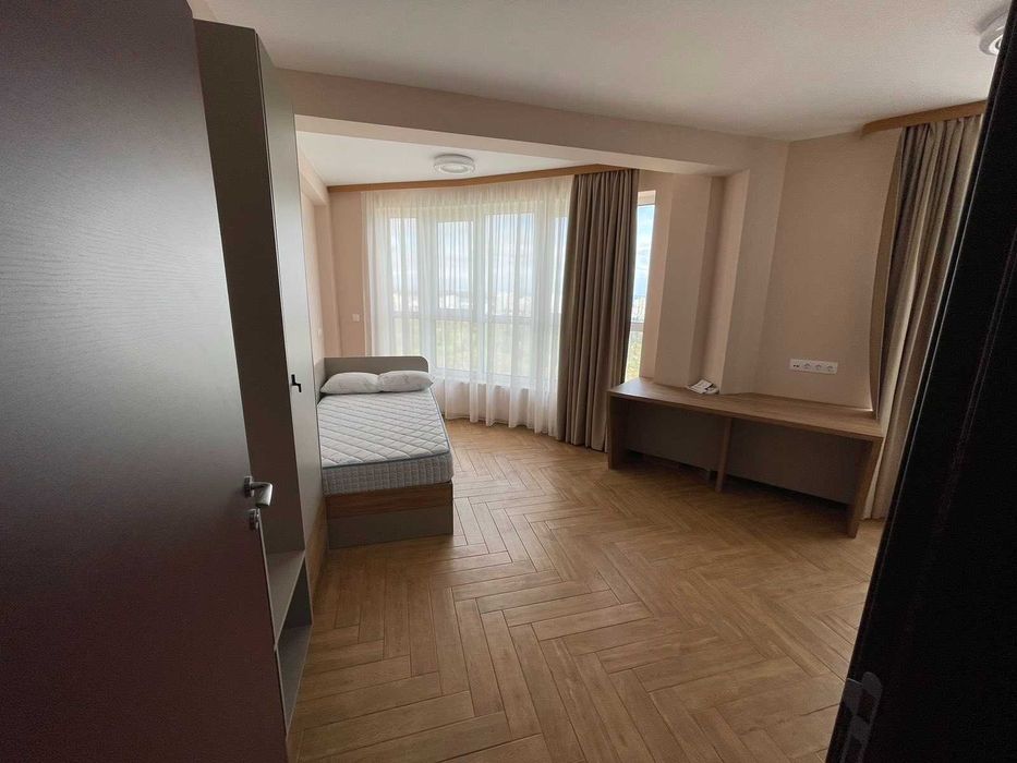 Дава се под наем Тристаен апартамент в Бургас, Славейков - 120 кв.м за 484.5 € - Снимка #4