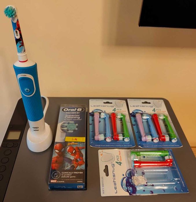 НОВИ накрайници + детска четка за заби Oral-b (Braun)