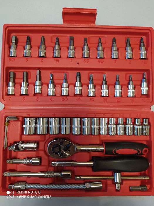 Набор инструментов.