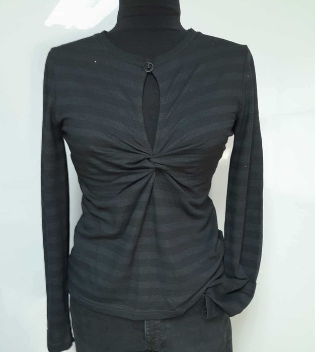 Блузи на Lucy, чисто нови.