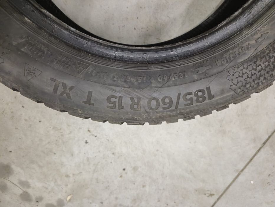 2 anvelope iarna Continental 185 60 15 aproape noi
