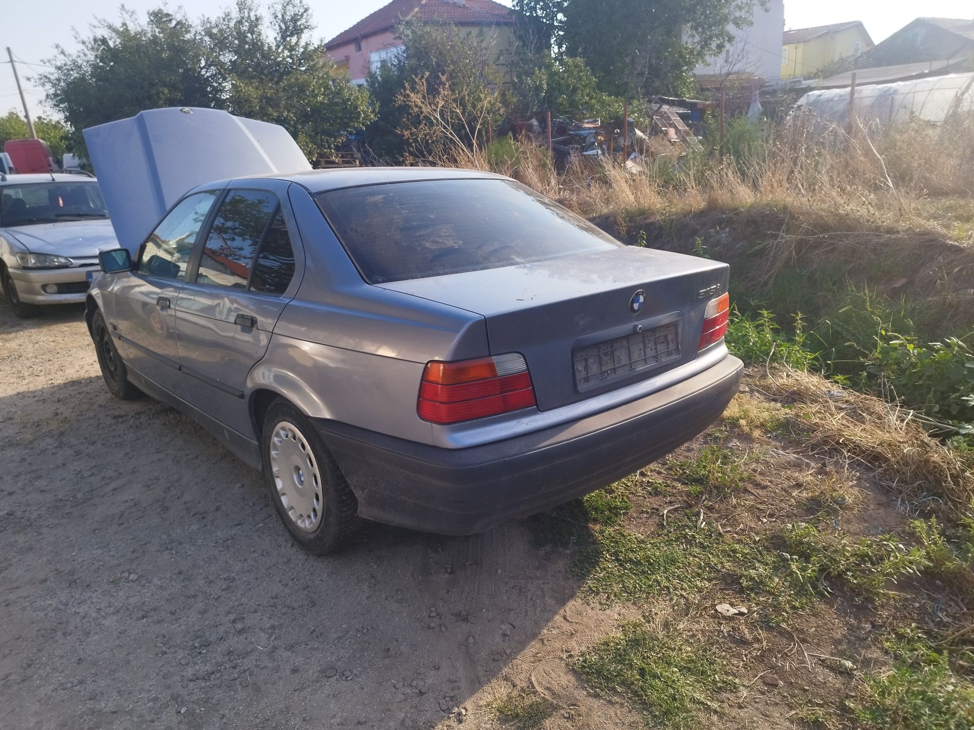 Bmw  e36 318i - НА ЧАСТИ