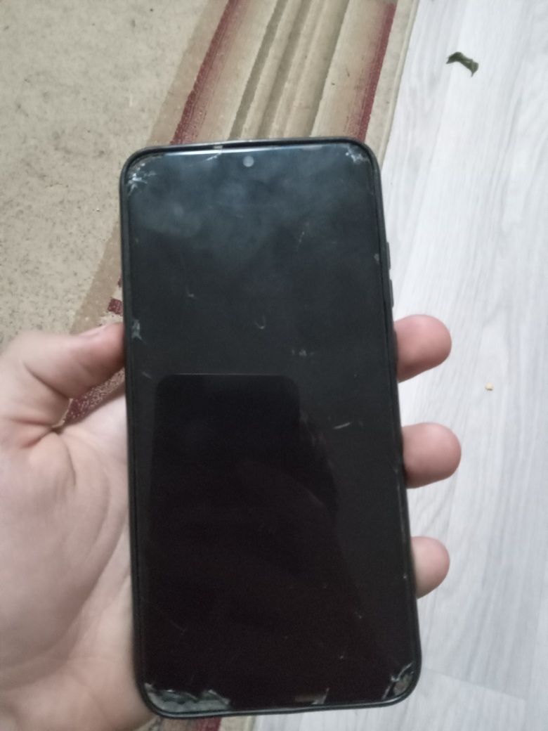 HUAWEI P smart 2019года