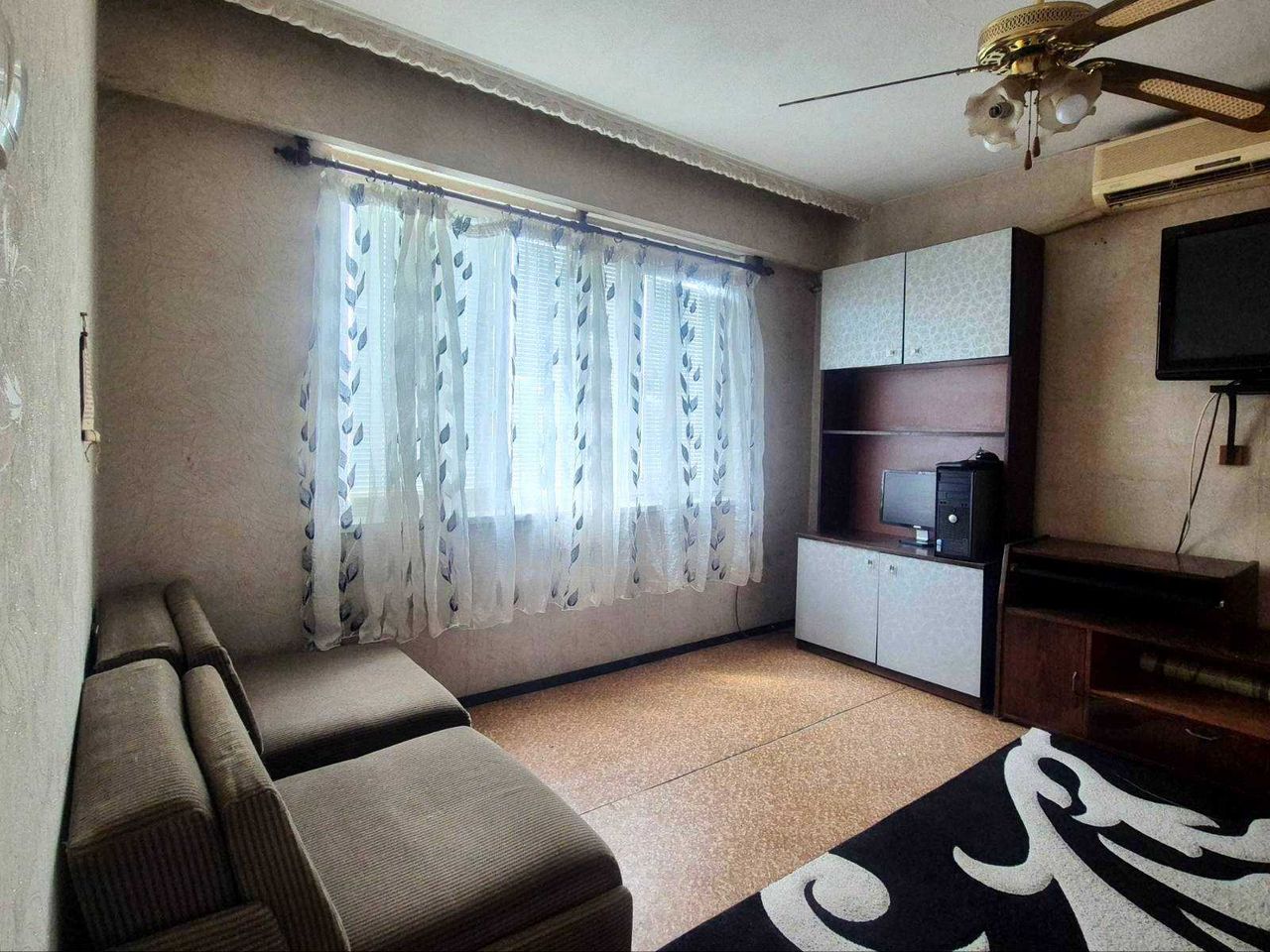 Продава се Двустаен апартамент в Русе, Здравец Изток - 58 кв.м за 1113 €/кв.м - Снимка #3
