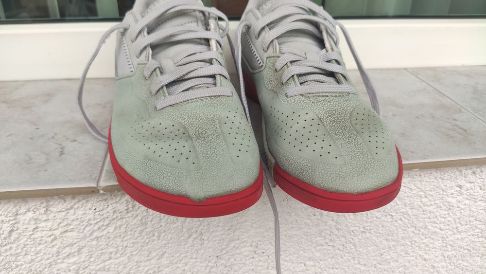 Обувки за стрийт футбол на Декатлон 38 номер - футболни обувки