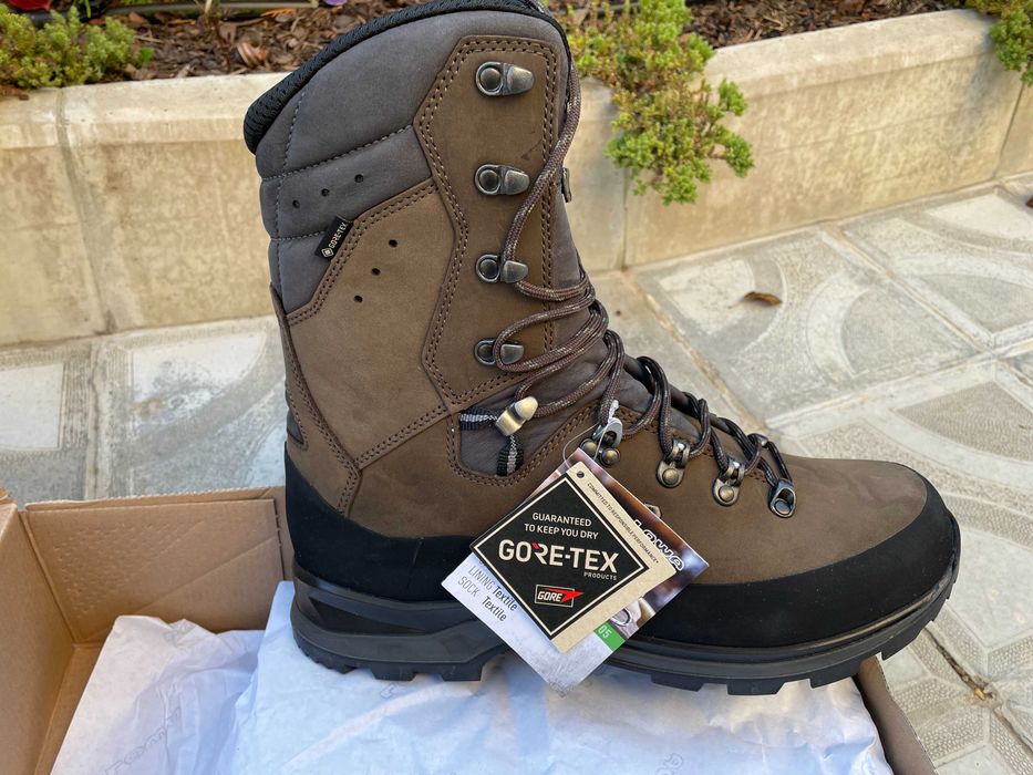 Lowa
-
Tibet Evo GTX Hi