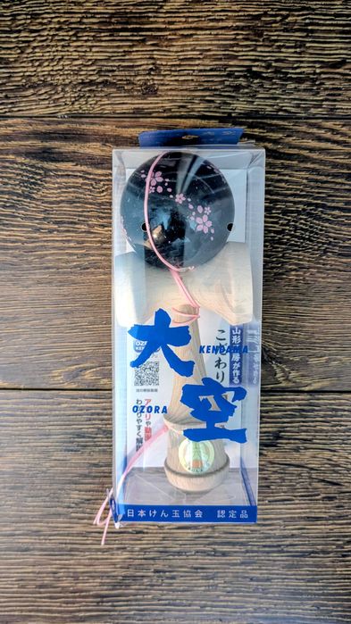 Kendama Japonia Ozora Sakura / Mugen RAINBOW EDT (diverse culori)