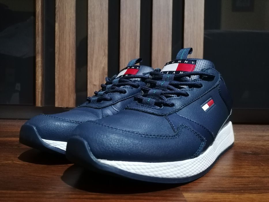 Vând Adidași Tommy Jeans / Stare 90/100 NOI / Marimea 42