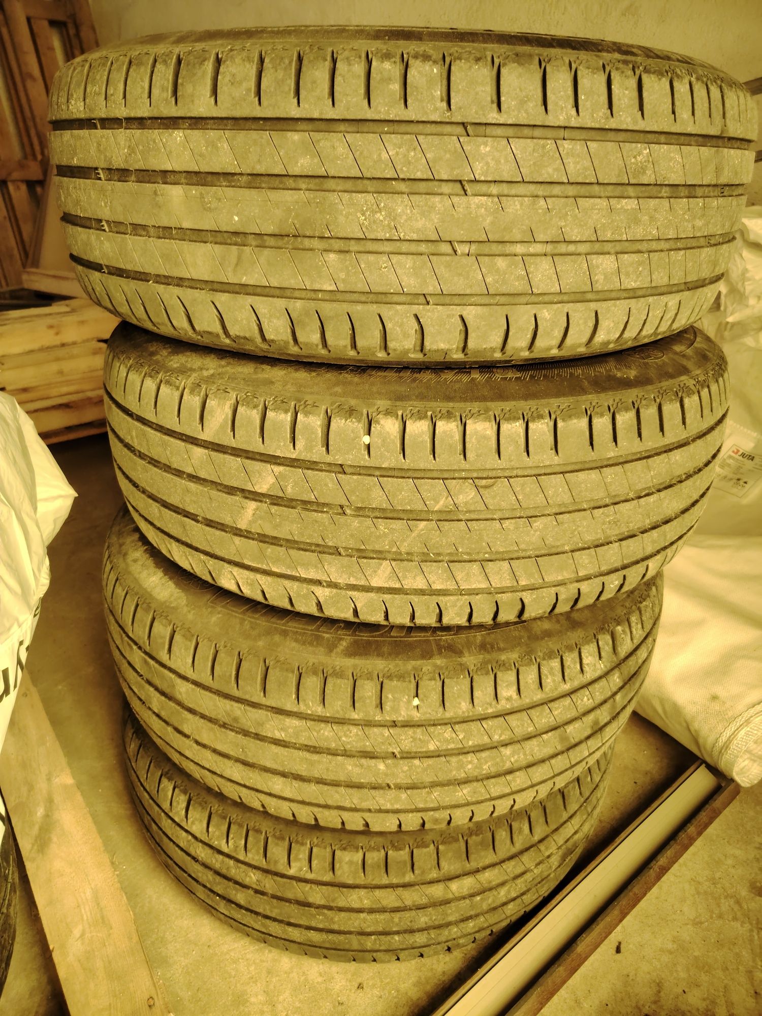 Гуми с джанти 235/65-17 за ,WJ